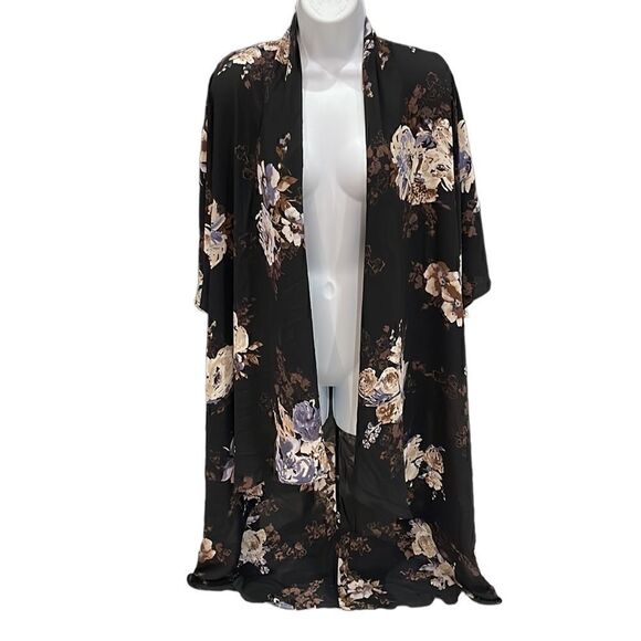 Everly- Chiffon Kimono Black Floral Print, Short Sleeve, High/ Low Shaw Collar, - Picture 16 of 16